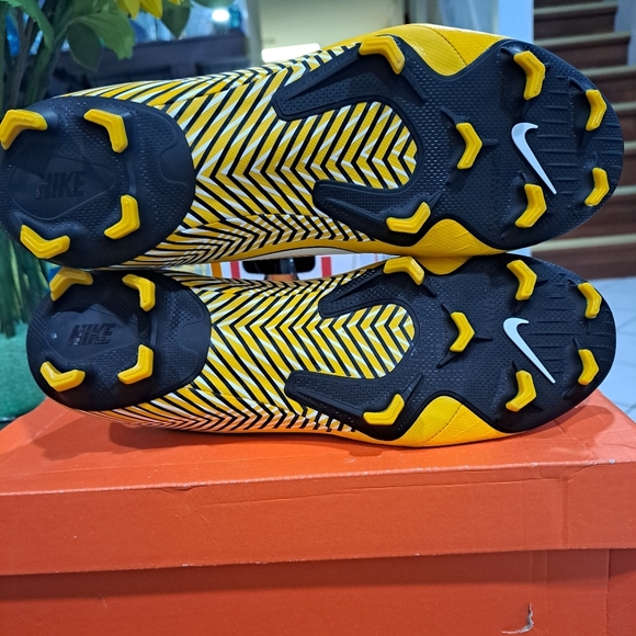 Nike Vapor 14 Club Neymar VXII Soccer main image 7